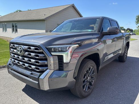 Used 2024 Toyota Tundra Platinum AWD/4WD image 7