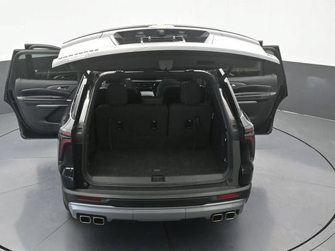Used 2024 Chevrolet Traverse LT FWD image 72