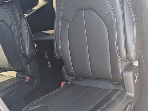 New 2026 Chrysler Voyager LX image 12