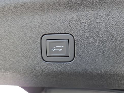 New 2026 GMC Yukon XL Denali Ultimate w/ LPO, Floor Liner Package AWD/4WD image 25