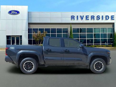 Used 2024 Toyota Tacoma TRD Off-Road w/ TRD Off Road Upgrade Package AWD/4WD image 8