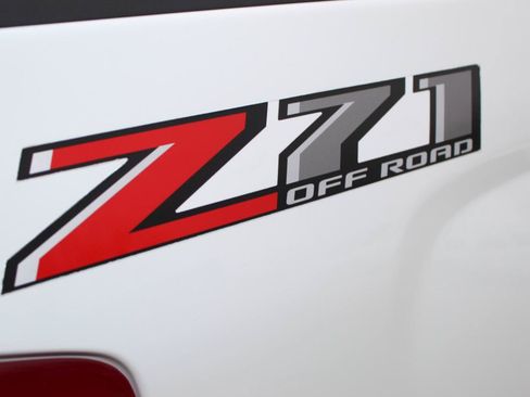Used 2018 Chevrolet Silverado 1500 LTZ Z71 AWD/4WD image 9
