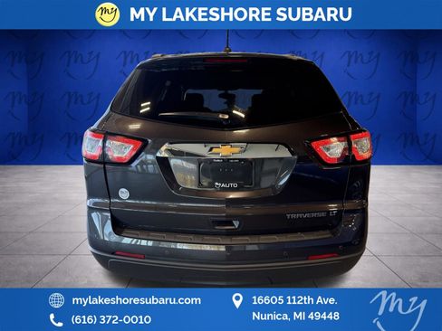 Used 2016 Chevrolet Traverse LT w/ Style and Technology Package FWD image 6