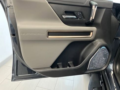 New 2025 GMC Hummer EV 2X w/ LPO, Dark Essentials Package image 11