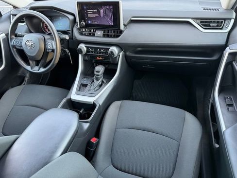 Certified 2023 Toyota RAV4 LE image 33