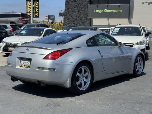 Used 2004 Nissan 350Z Track w/ Cargo Convenience Pkg RWD image 10
