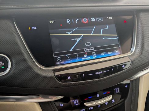 Used 2017 Cadillac XT5 Luxury w/ Driver Awareness Package AWD/4WD image 12