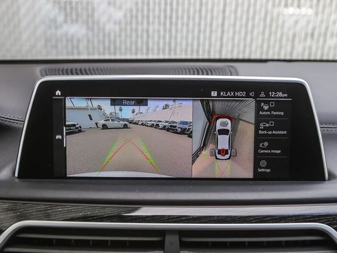 Certified 2022 BMW 750i xDrive w/ Autobahn Package AWD/4WD image 22