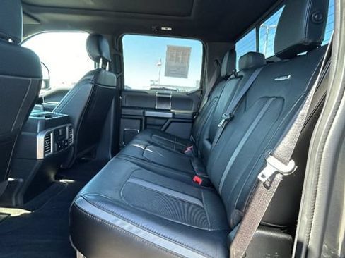 Certified 2018 Ford F250 Platinum w/ Platinum Ultimate Package AWD/4WD image 15