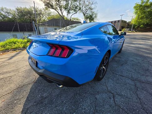 Used 2025 Ford Mustang Coupe image 13