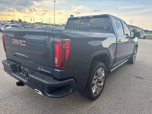 Used 2022 GMC Sierra 1500 Denali w/ Denali Reserve Package AWD/4WD image 5