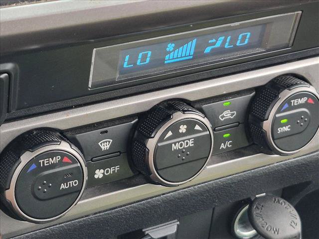 Used 2022 Toyota Tacoma SR5 w/ Technology Package RWD image 14