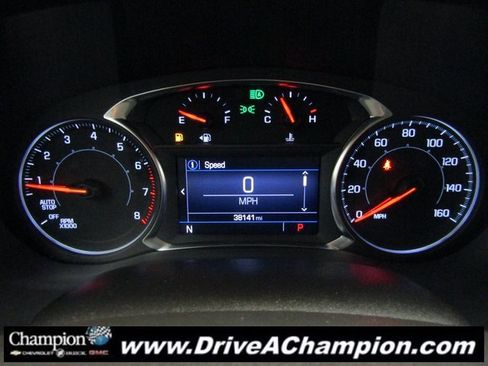Used 2023 GMC Acadia SLE image 27