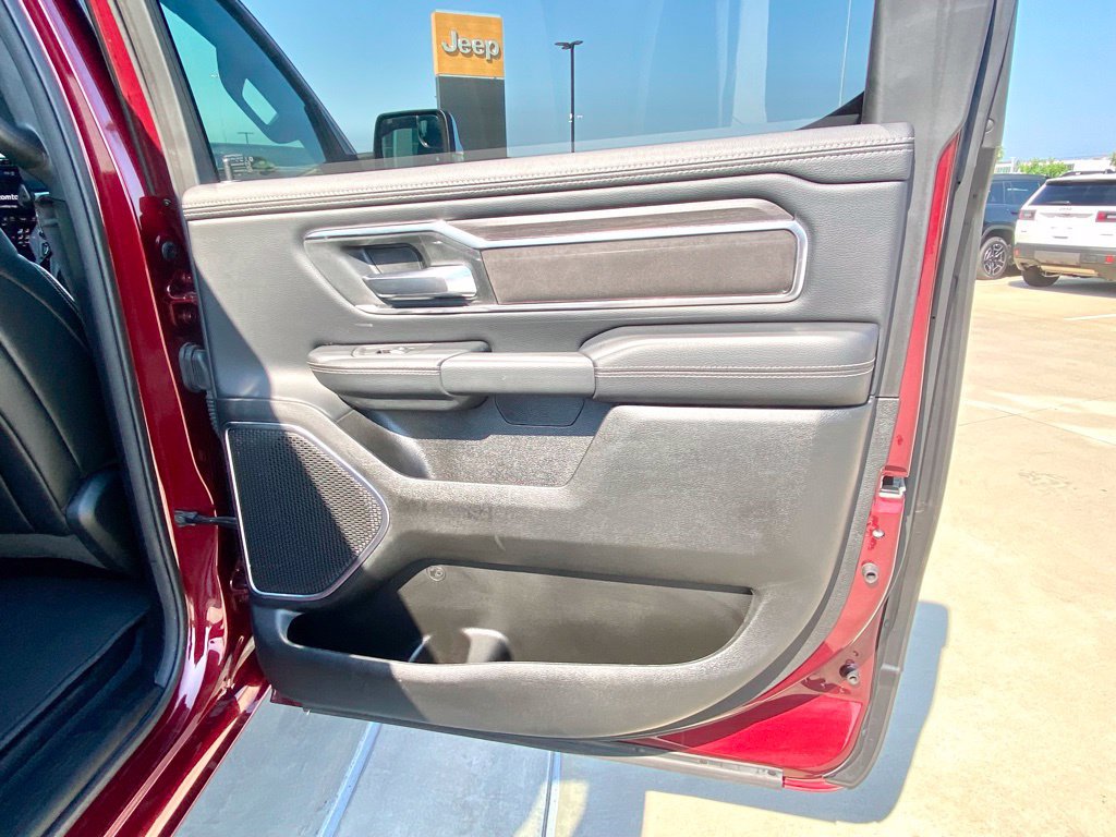 Used 2026 RAM 1500 Laramie AWD/4WD image 23