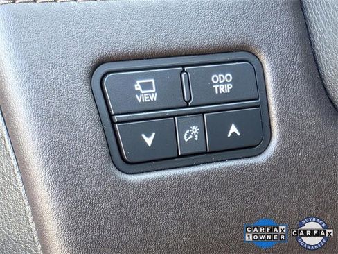 Used 2023 Lexus LX 600 4WD w/ Luxury Package image 34