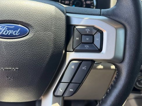 Used 2020 Ford F150 Lariat AWD/4WD image 21