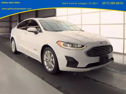 Used 2019 Ford Fusion SE FWD image 4