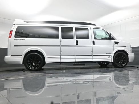 New 2026 Chevrolet Express 2500 Extended w/ Driver Convenience Package RWD image 40