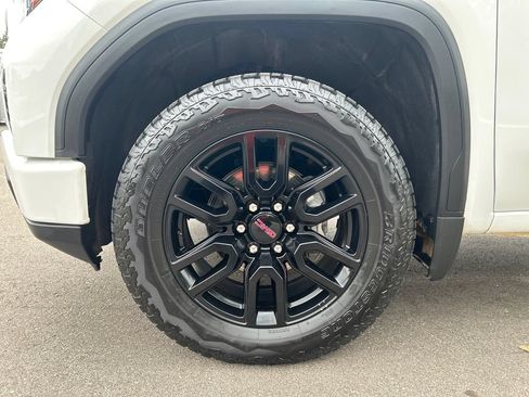 Used 2026 GMC Sierra 1500 Elevation AWD/4WD image 9