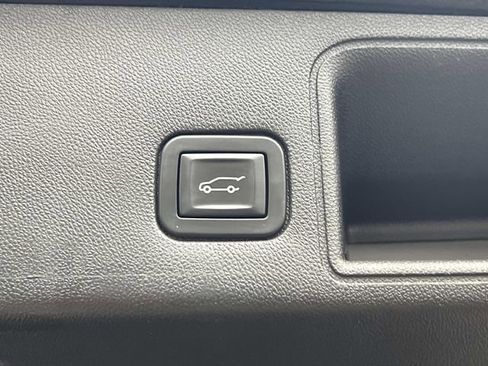 Used 2019 GMC Terrain SLE w/ Driver Convenience Package image 13