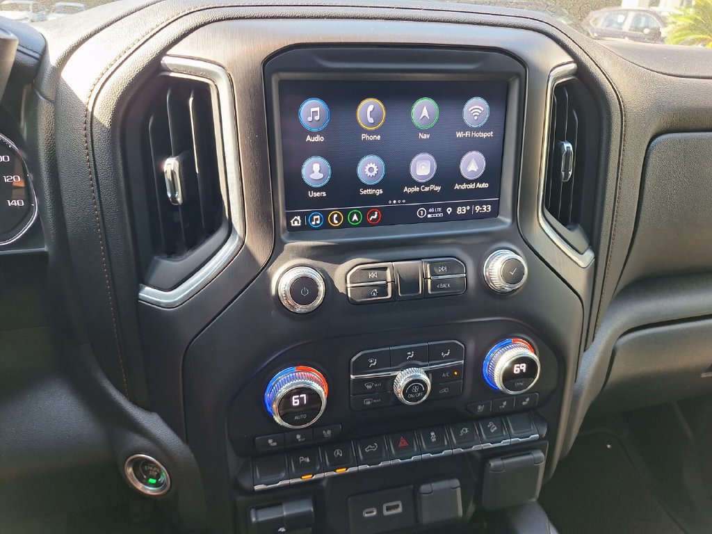 Used 2021 GMC Sierra 1500 AT4 w/ AT4 Preferred Package AWD/4WD image 12