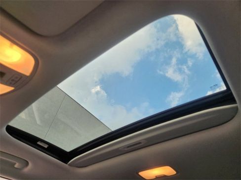 Certified 2021 Hyundai Kona Ultimate w/ Cargo Package image 20