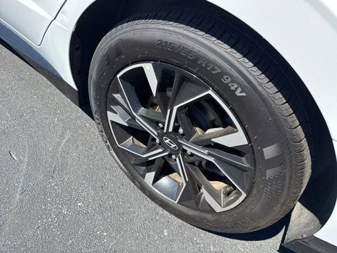 Used 2025 Hyundai Sonata SEL FWD image 11