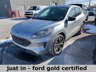 Used 2022 Ford Escape SE w/ SE Sport Appearance Package video 1