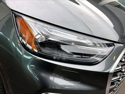 Used 2023 Audi SQ5 Prestige w/ Prestige Package image 26