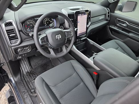 Used 2026 RAM 1500 Big Horn AWD/4WD image 21