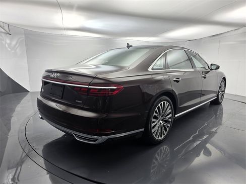 Used 2019 Audi A8 L 3.0T image 4