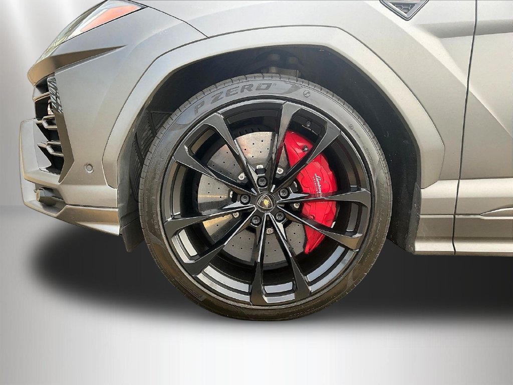 Used 2021 Lamborghini Urus AWD/4WD image 32