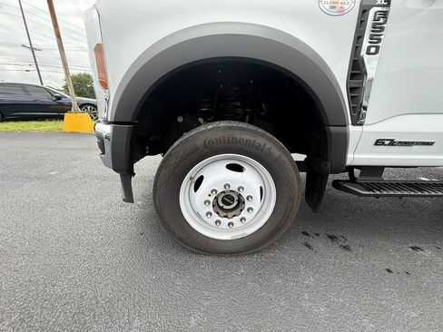 Used 2024 Ford F550 4x4 Regular Cab Super Duty image 11