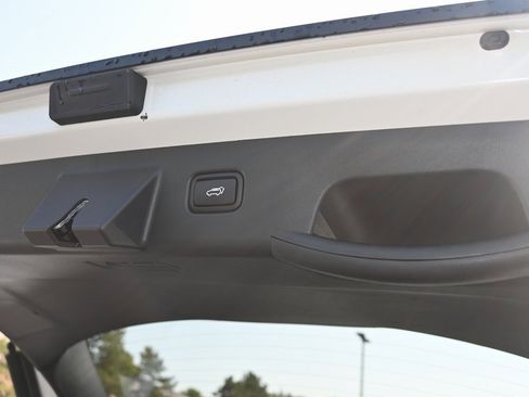 New 2025 Hyundai Tucson XRT image 8