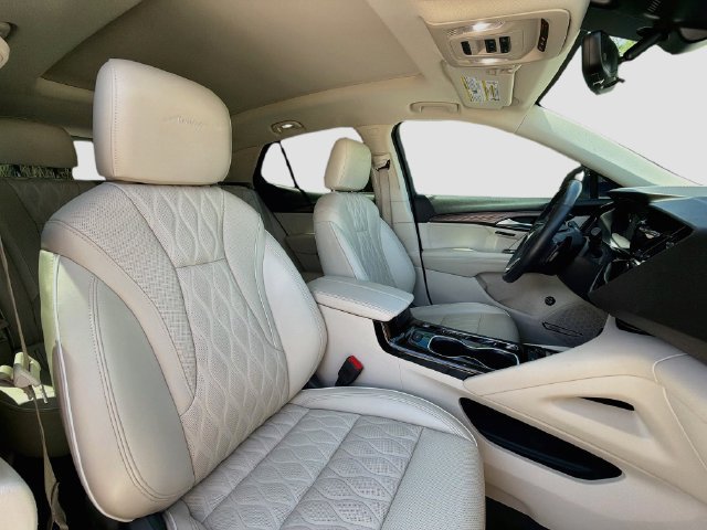 Used 2022 Buick Envision Avenir w/ Technology Package II FWD image 15