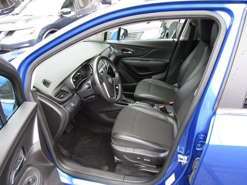 Used 2018 Buick Encore Preferred FWD image 4