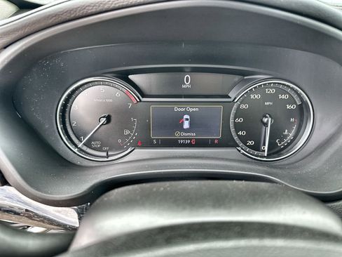 Used 2023 Cadillac XT4 Premium Luxury w/ Enhanced Visibility Package FWD image 30