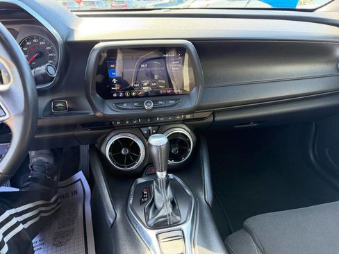 Used 2022 Chevrolet Camaro LT w/ Technology Package RWD image 26