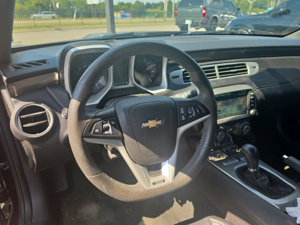 Used 2013 Chevrolet Camaro SS w/ SS Performance Package RWD image 6