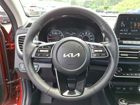 Used 2022 Kia Seltos S image 20