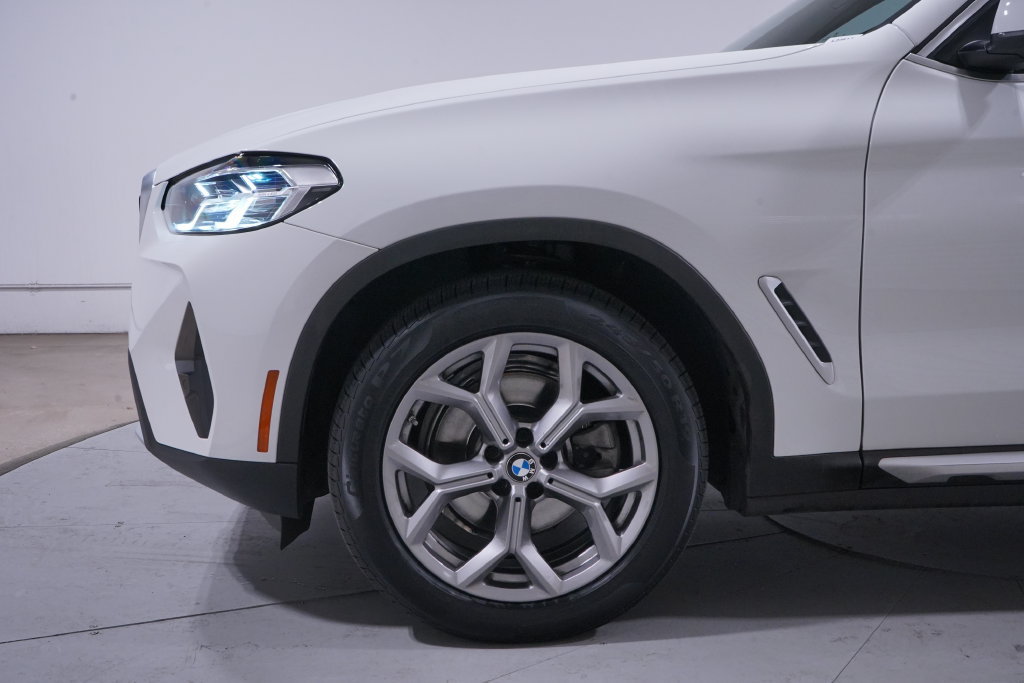 Used 2024 BMW X3 sDrive30i w/ Convenience Package RWD image 2