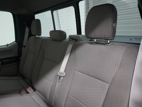 Used 2018 Ford F150 XLT w/ Equipment Group 302A Luxury AWD/4WD image 14