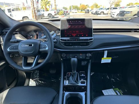 New 2026 Jeep Compass Latitude AWD/4WD image 17