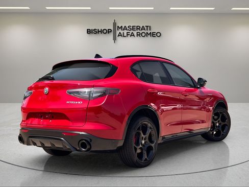 Used 2026 Alfa Romeo Stelvio Sprint AWD/4WD image 5