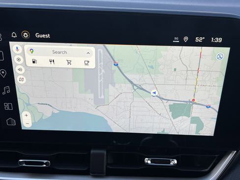 New 2026 Chevrolet Equinox LT w/ Convenience Package II image 11