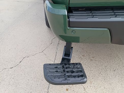 New 2026 Nissan Frontier SV w/ Tow Package image 6