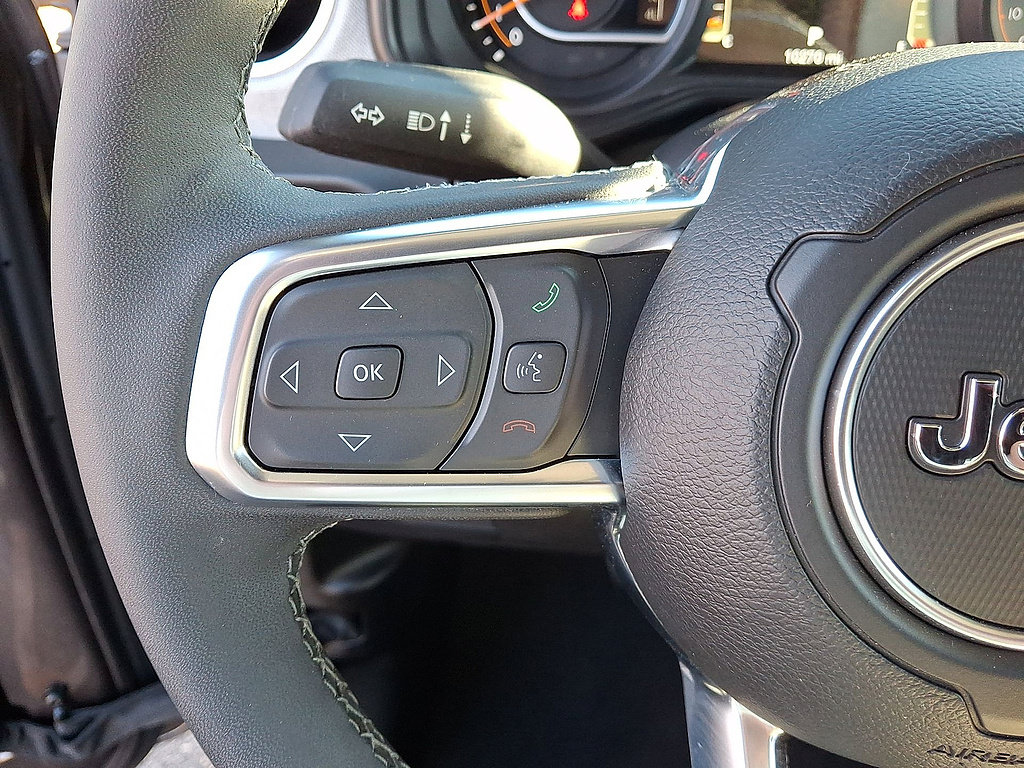 Certified 2026 Jeep Wrangler Unlimited Sahara AWD/4WD image 17