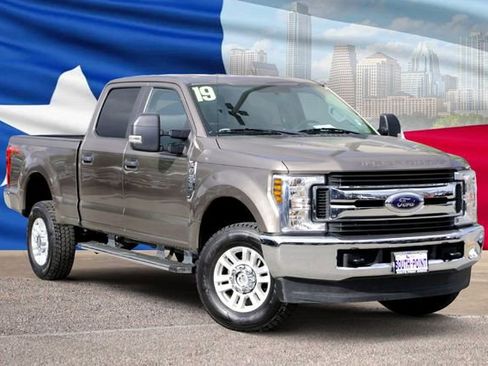 Used 2019 Ford F250 XL w/ STX Appearance Package image 1