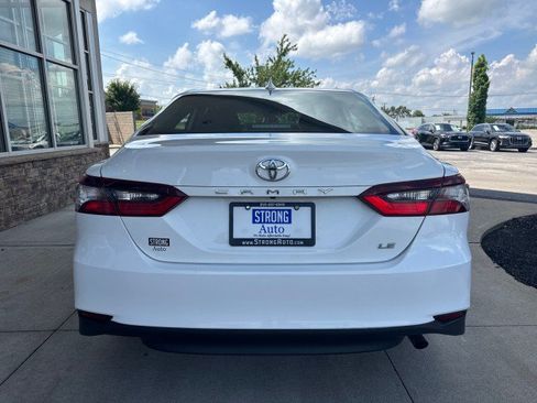 Used 2021 Toyota Camry LE FWD image 4
