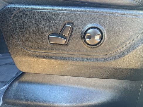 Used 2023 RAM 1500 Big Horn image 23